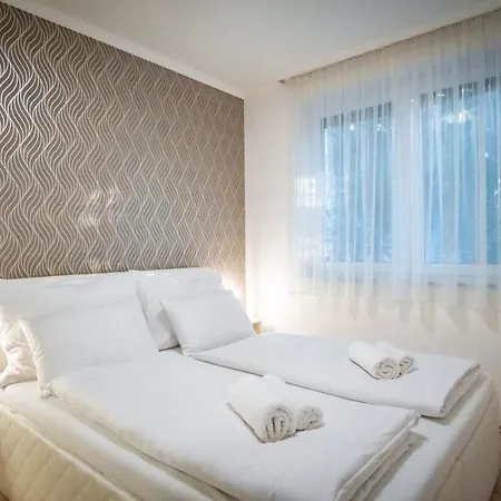 Апартаменты Myflat Diamond Bay *