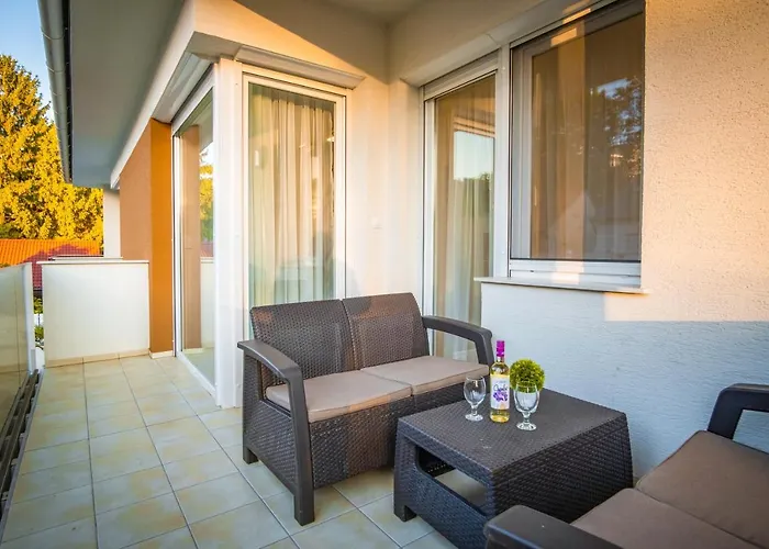 Myflat Diamond Bay 아파트